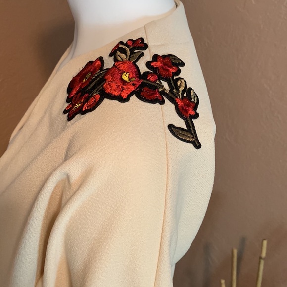 Beautiful blazer - Picture 6 of 6